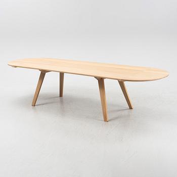 Ilse Crawford, a 'Together' oak dining table, De La Espada, Portugal.