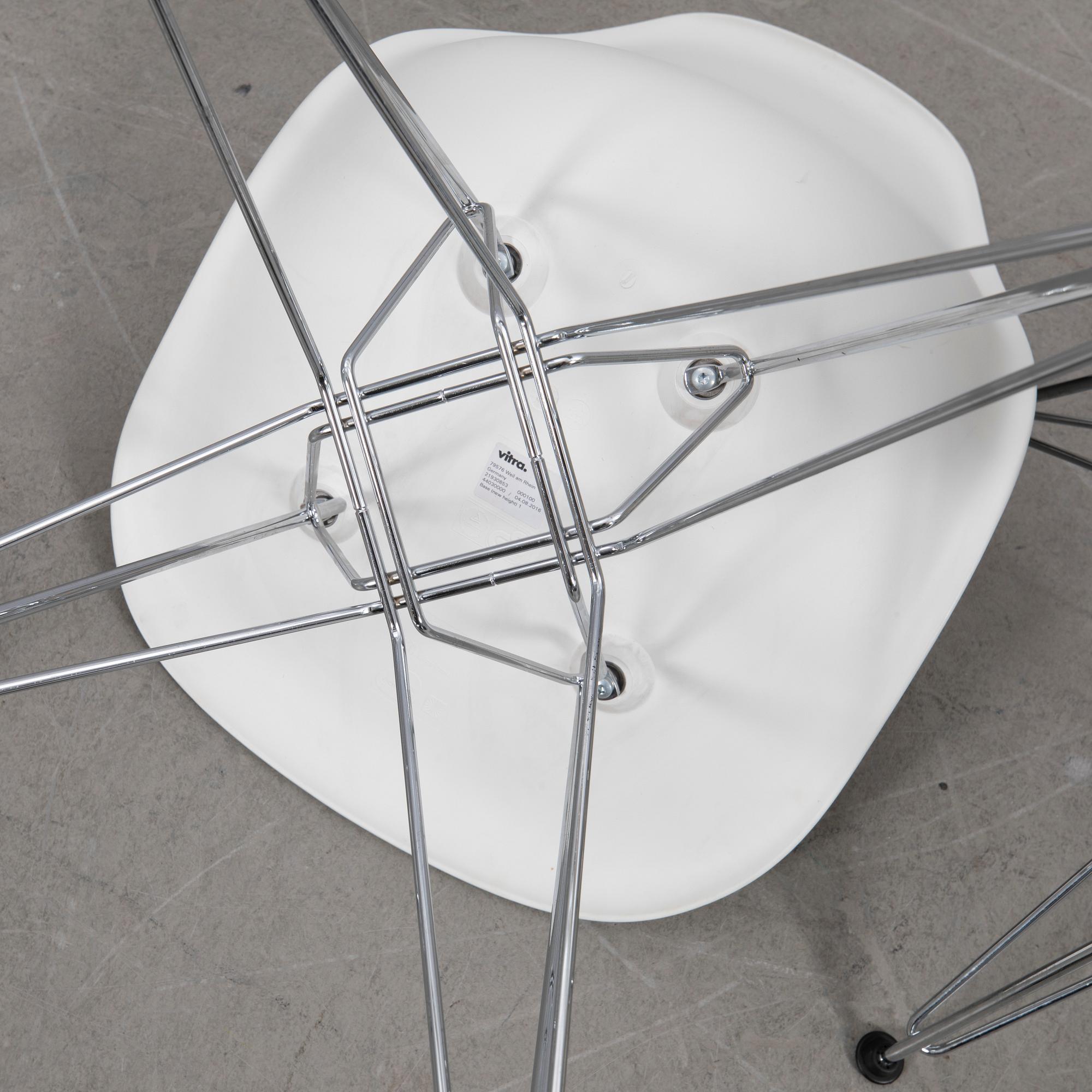 Charles & Ray Eames, chairs, 4 pcs, "Plastic chair DSR", Vitra, 2016.