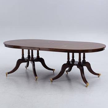 Dining table, Regency style. 20th century.