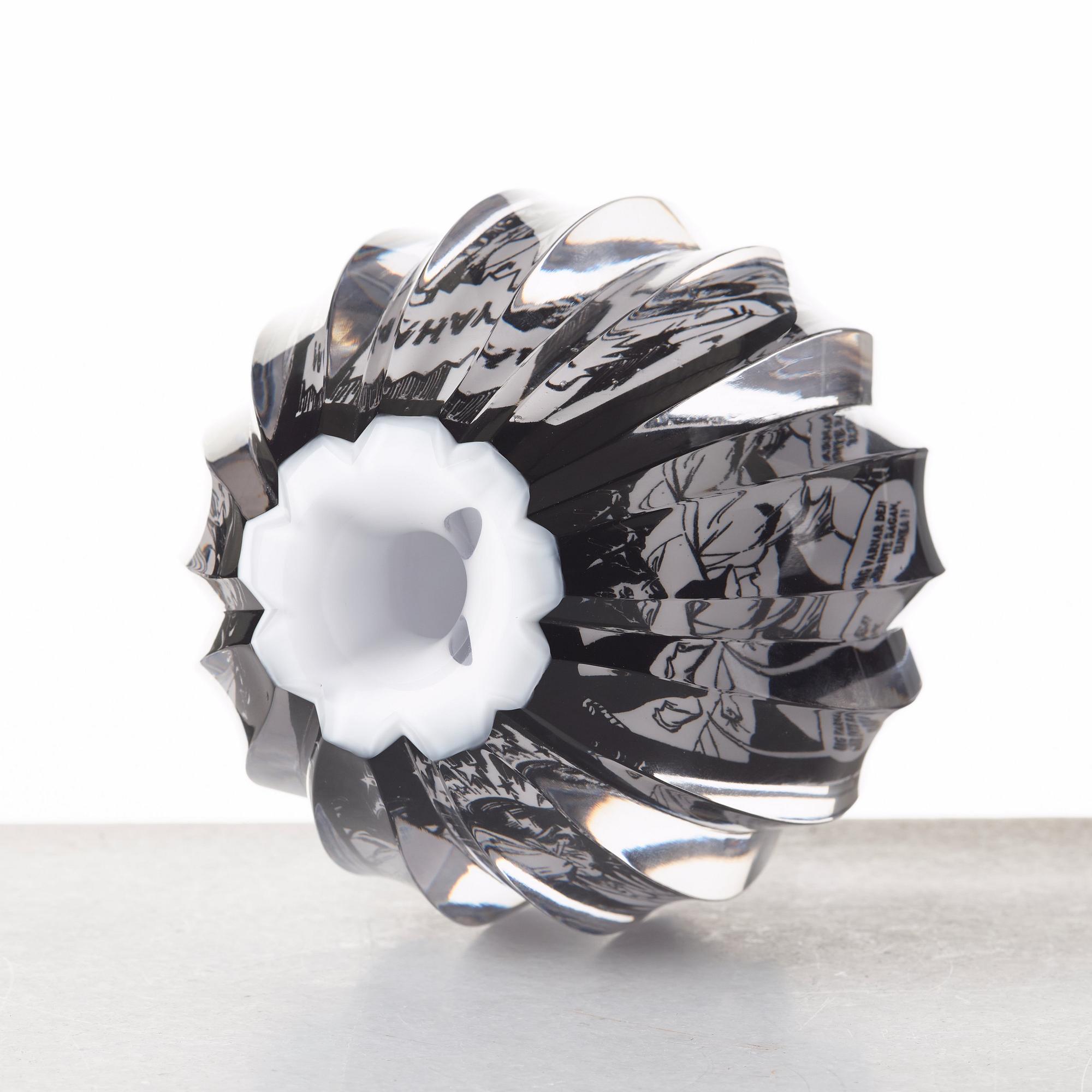 Per B. Sundberg, vas, litograal-teknik, Orrefors 2003.