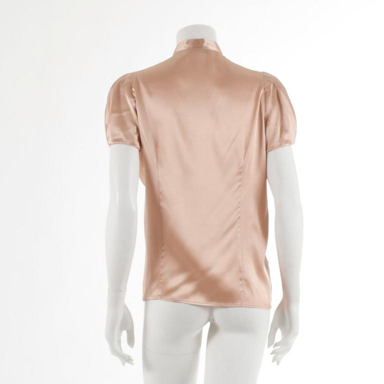 PRADA, powderpink silk blouse. Italian size 46.
