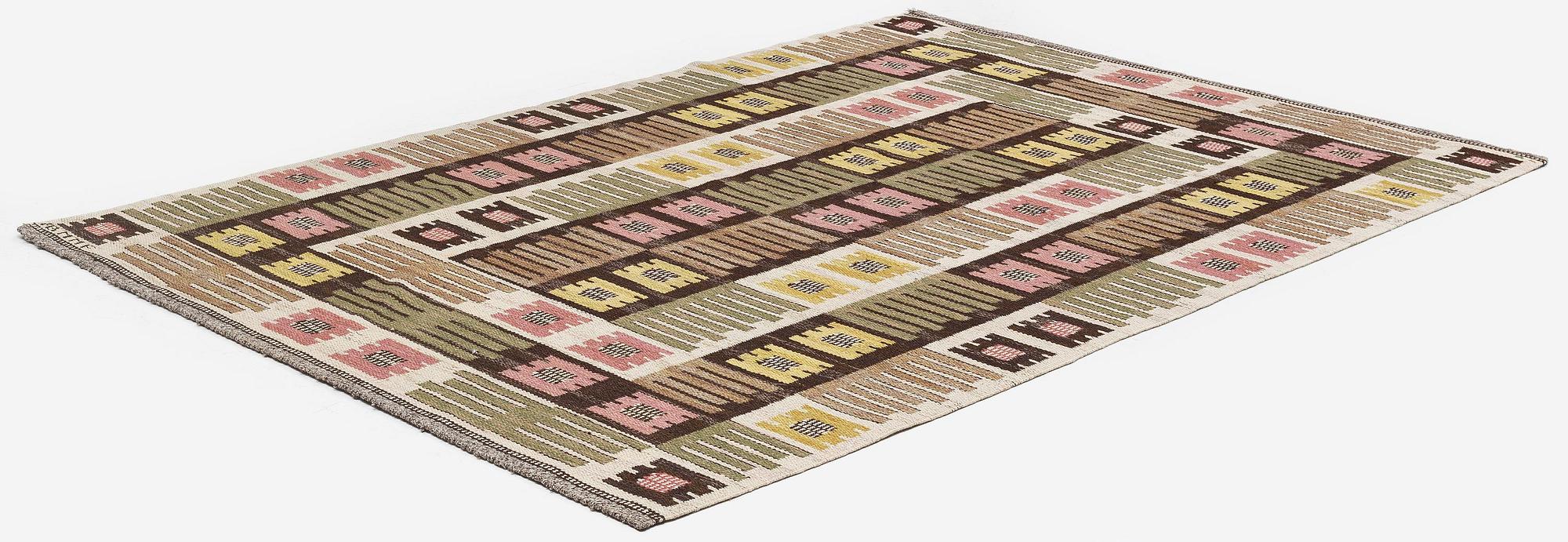 Märta Måås-Fjetterström, matta, "Nyponblomman", rölakan, ca 241 x 170 cm, signerad AB MMF.