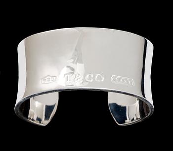 BANGLE, sterling silver, tiffany & Co, 2001.