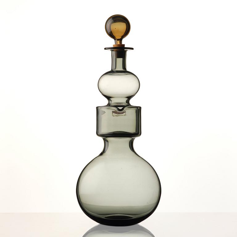 Kaj Franck, a glass decanter 'The bells of Kremlin', Nuutajärvi Notsjö, Finland 1961.