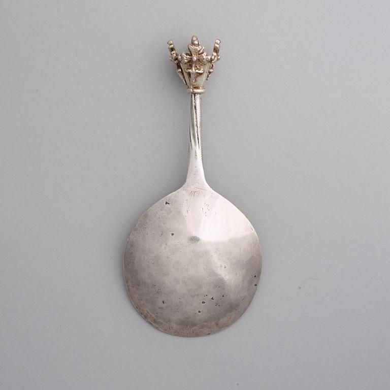 A Scandinavian 16th century silver-gilt spoon, unmarked.