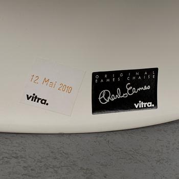 CHARLES AND RAY EAMES, , ”La Chaise”, Vitra.