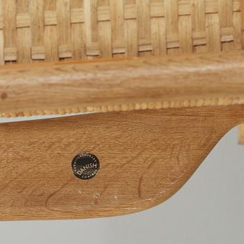 HANS J WEGNER, fåtöljer, ett par "CH-27", Carl Hansen & Son, Danmark.