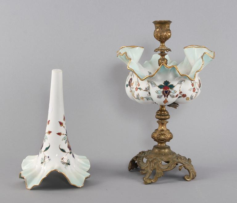 UPPSATSSKÅL, porslin o metall, nyrokoko, 1800-talets slut. H 48.