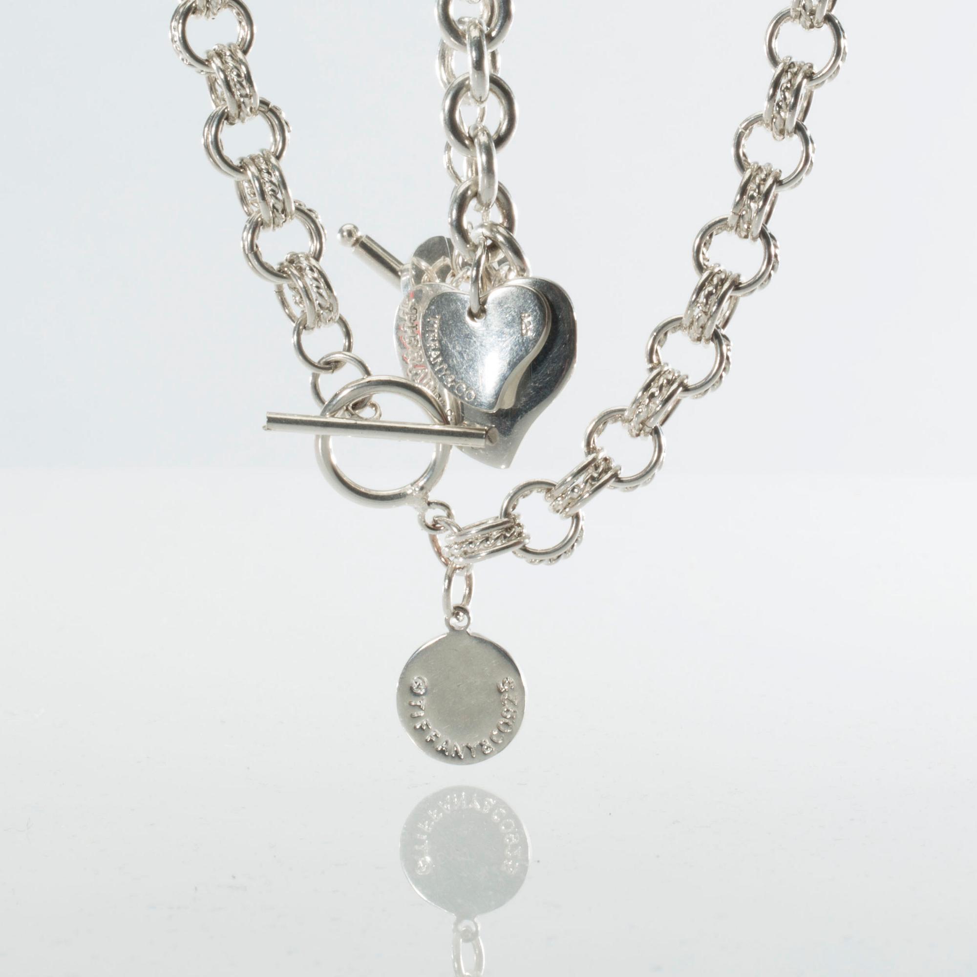 COLLIER, 2 st, Tiffany & Co, sterlingsilver. Totalvikt ca 124 g.