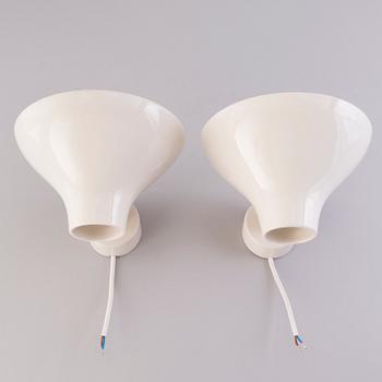 JUKKA KORPIHETE, a pair of wall sconces for Byrolights, 2006.