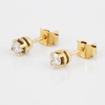 ÖRHÄNGEN "studs", guld med briljantslipade diamanter.