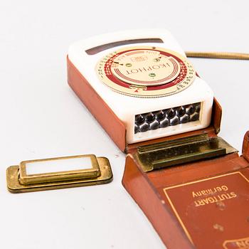 Set of five cameras, with accessories, 1920-50-tal.