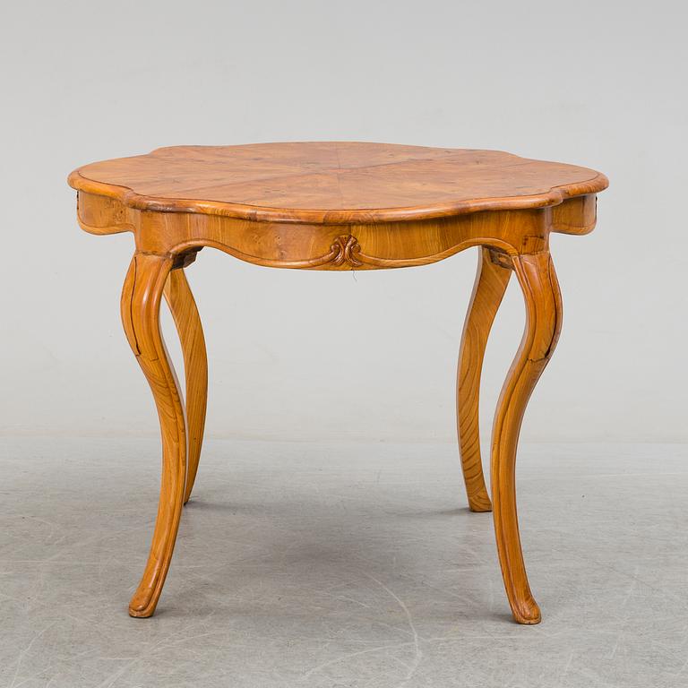 An early 20th century table.