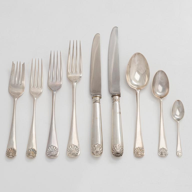 James Robinson, A 99-piece Shell Pattern sterling silver cutlery service, London 1968.