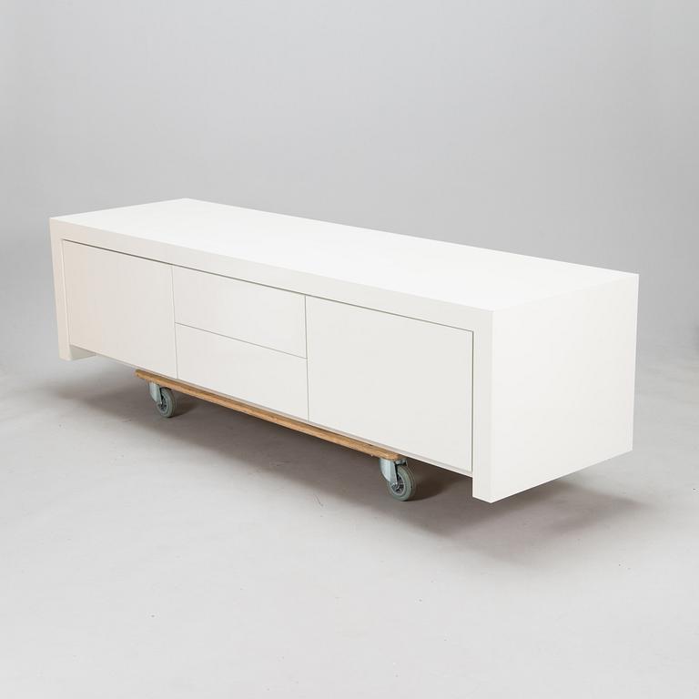 Kirsi Valanti, cabinet, 'Lähellä', Valanti, Finland, 2000s.