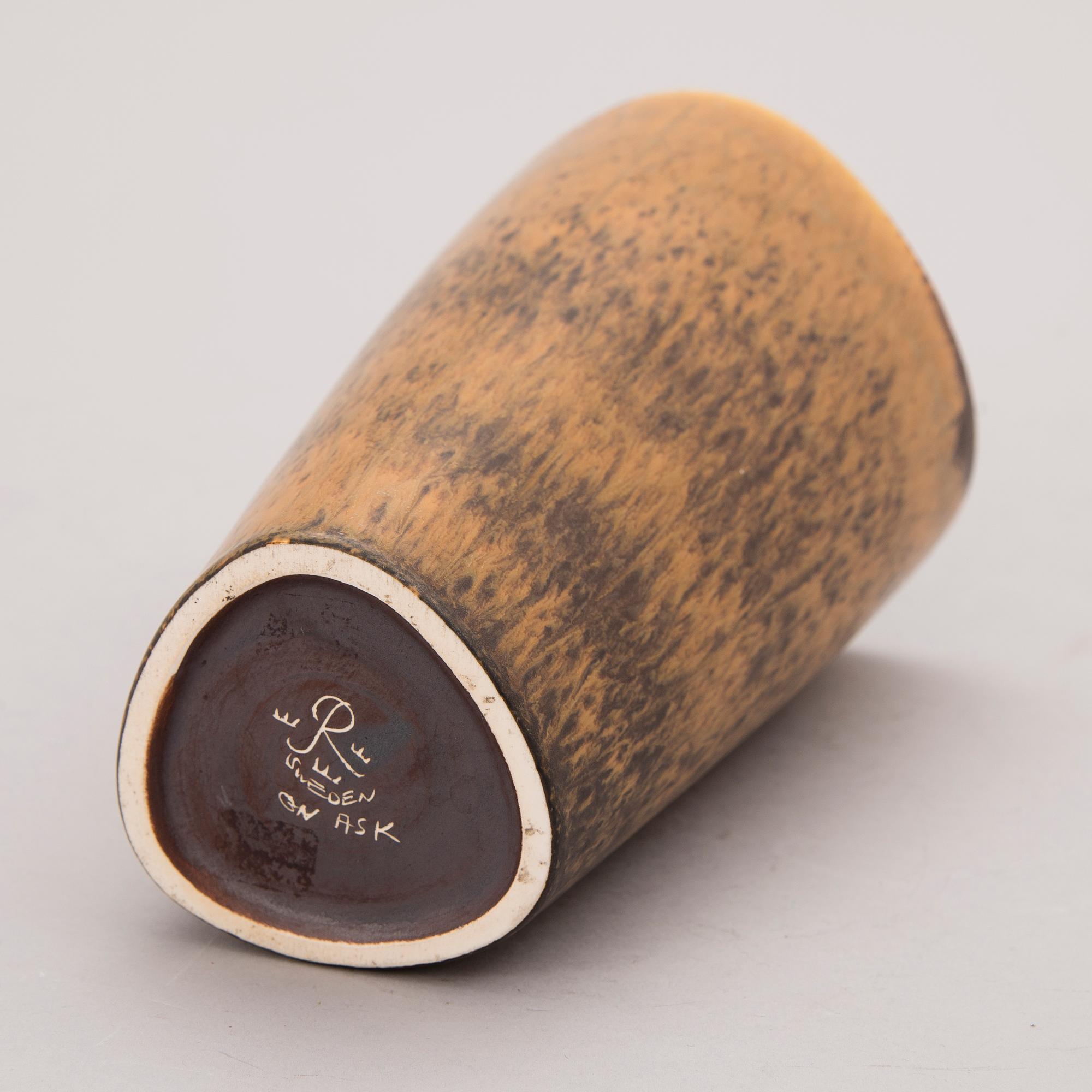 GUNNAR NYLUND, VAS, stengods, signerad GN och modellbeteckning ASK, Rörstrand.