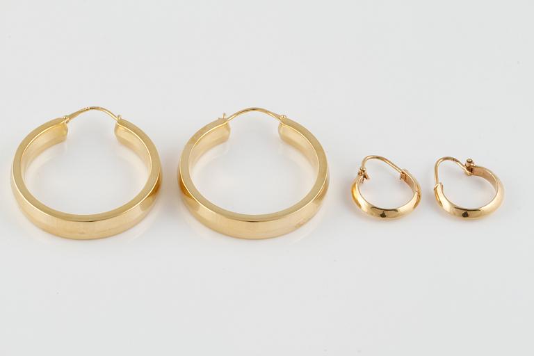 ÖRHÄNGEN, 2 par, 14 respektive 18K guld. Vikt 8,1 gram.