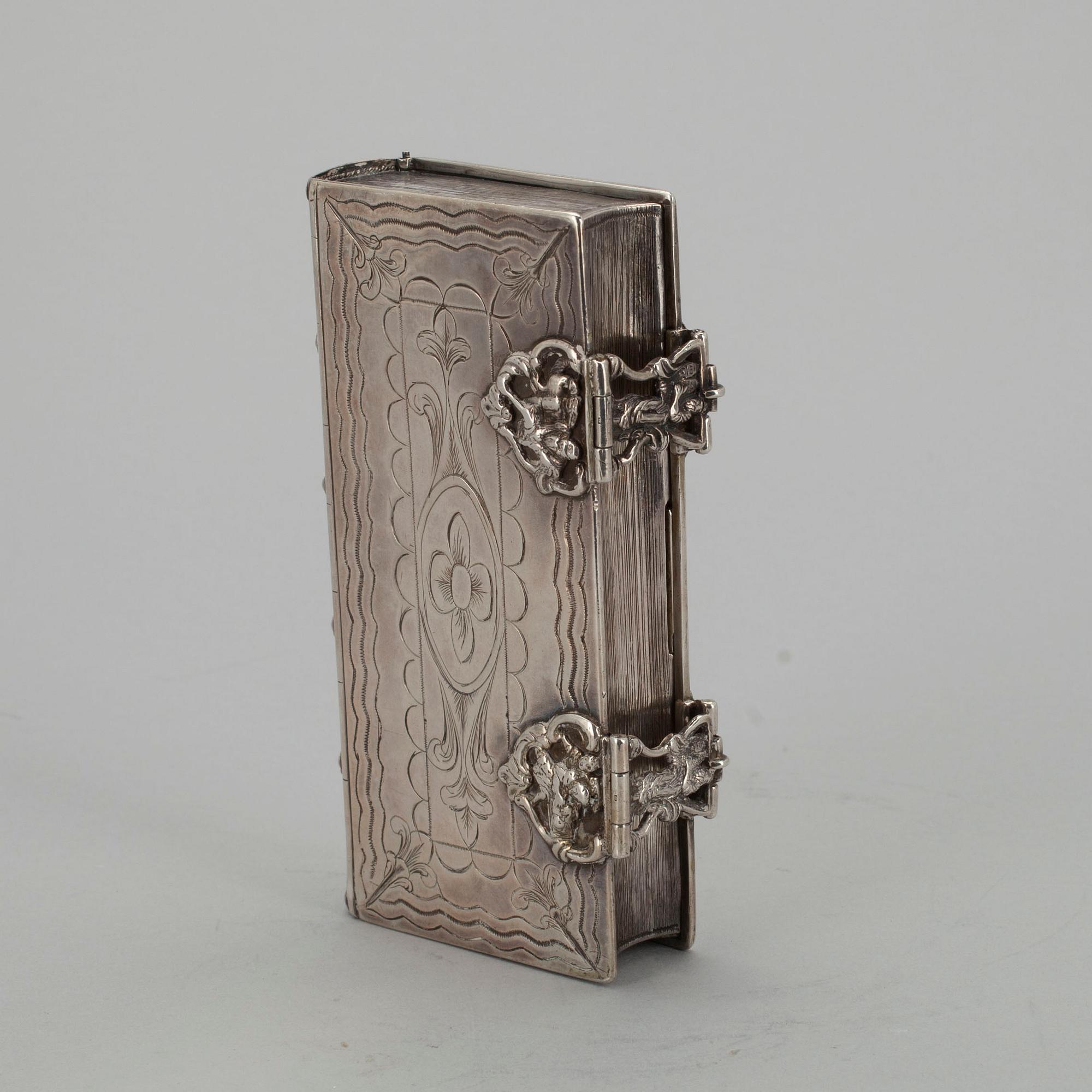 ETUI, silver, sannolikt Mellaneuropa 1800-tal. Vikt 298 g.