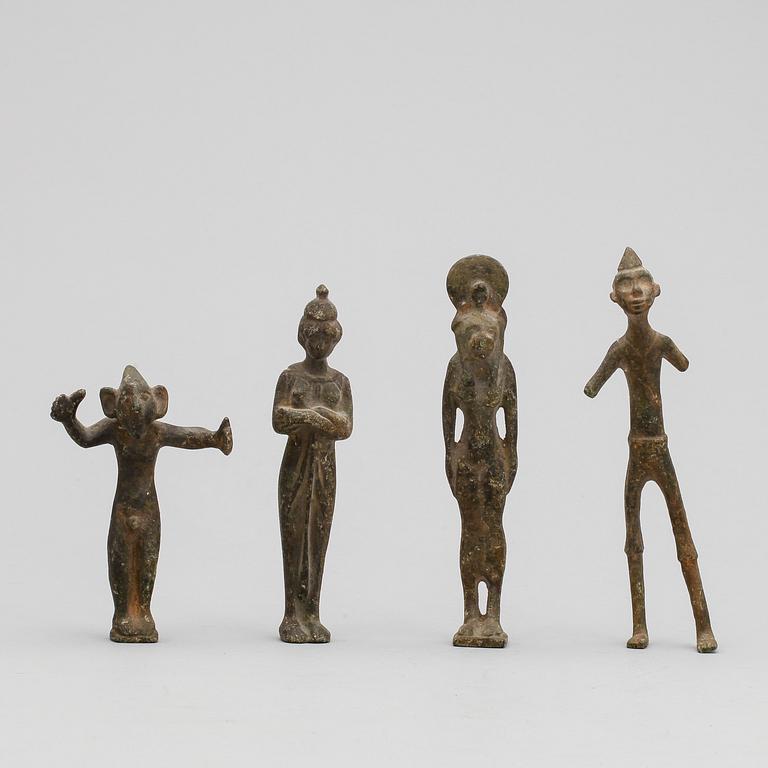 FIGURINER, 4 st, brons, kopior efter forntida original.