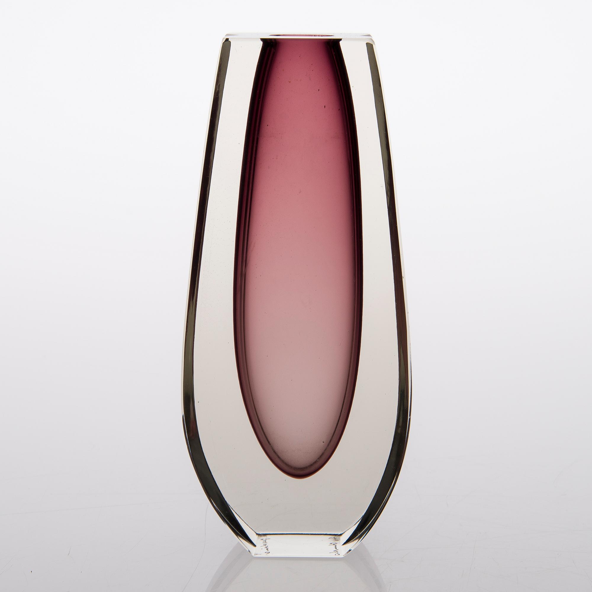 ARMANDO JACOBINO, maljakko, signed A. Jacobino, Kumela.