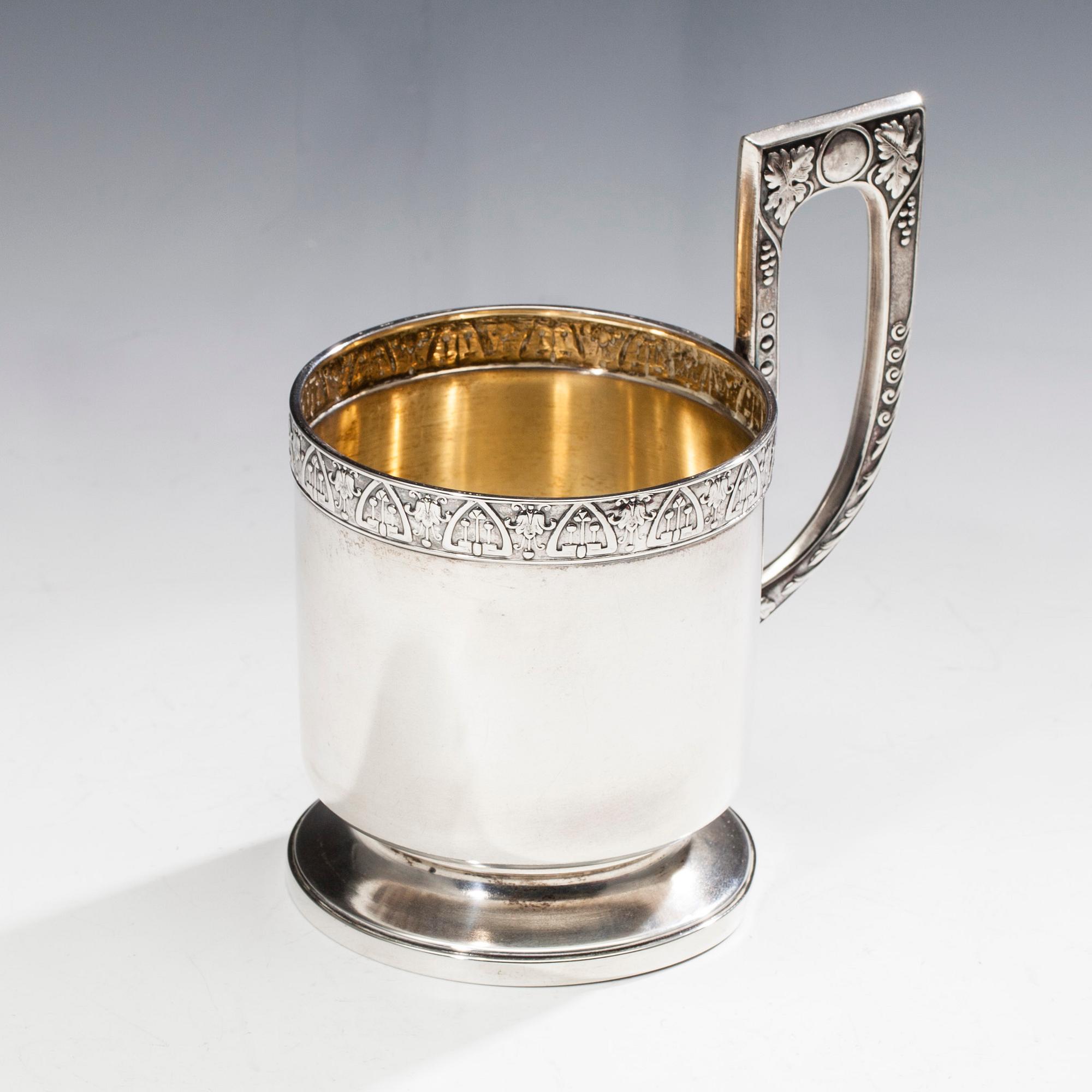 TEGLASHÅLLARE, silver, 2 Artellen, Moskva 1908-1917, vikt 166 g.