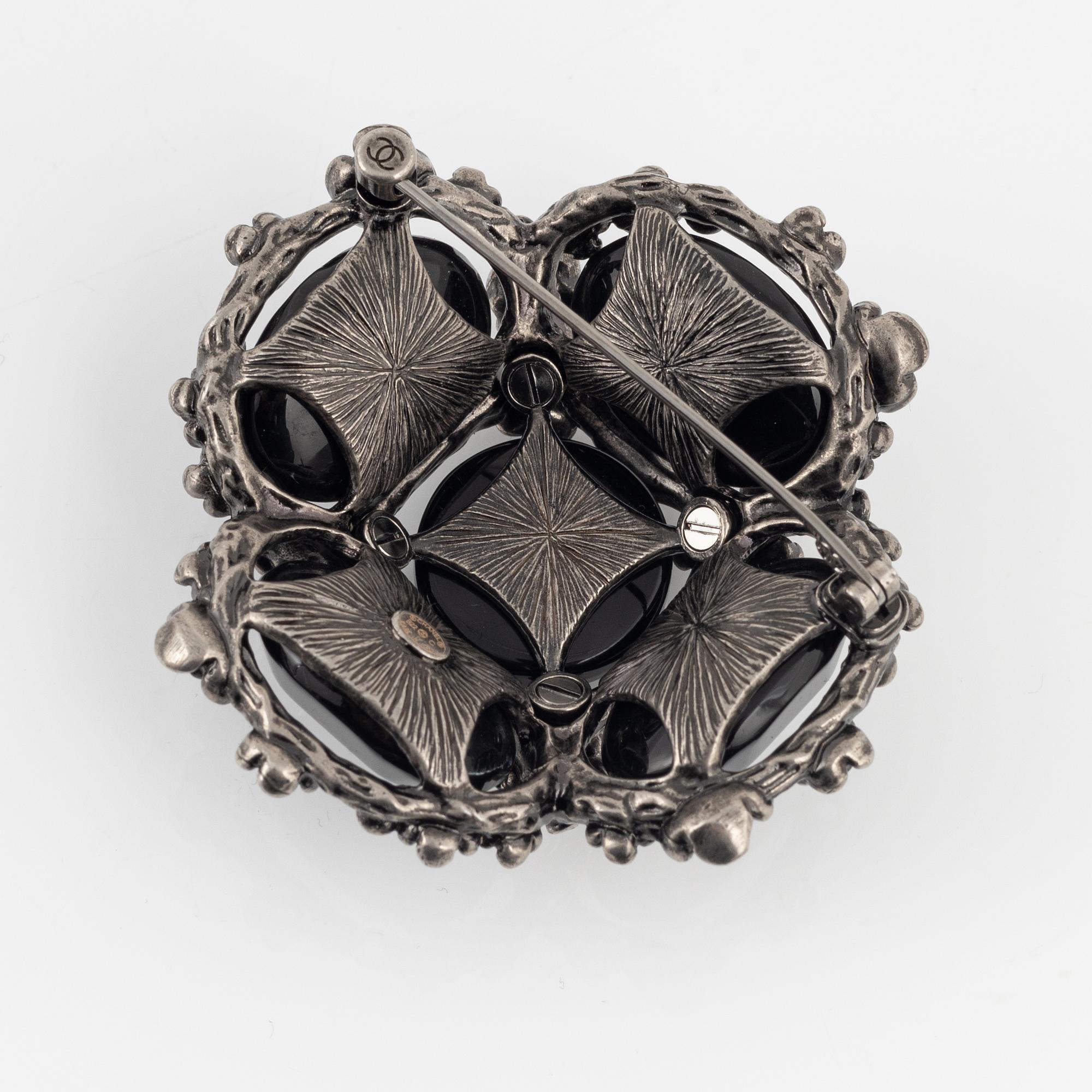 Chanel, brosch, 2022.