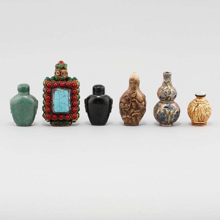 SNUSFLASKOR, 6 st, glas och porslin, Kina, 1900-tal.