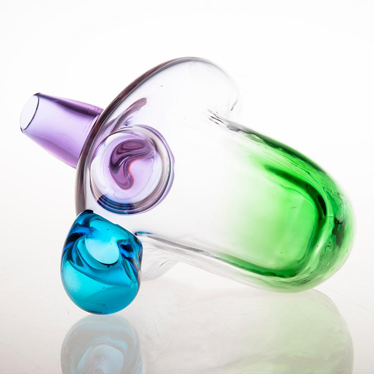 Marvin Lipofsky, A signed glass sculpture made in Nuutajärvi Glasworks, Finland 1970. With dedication.