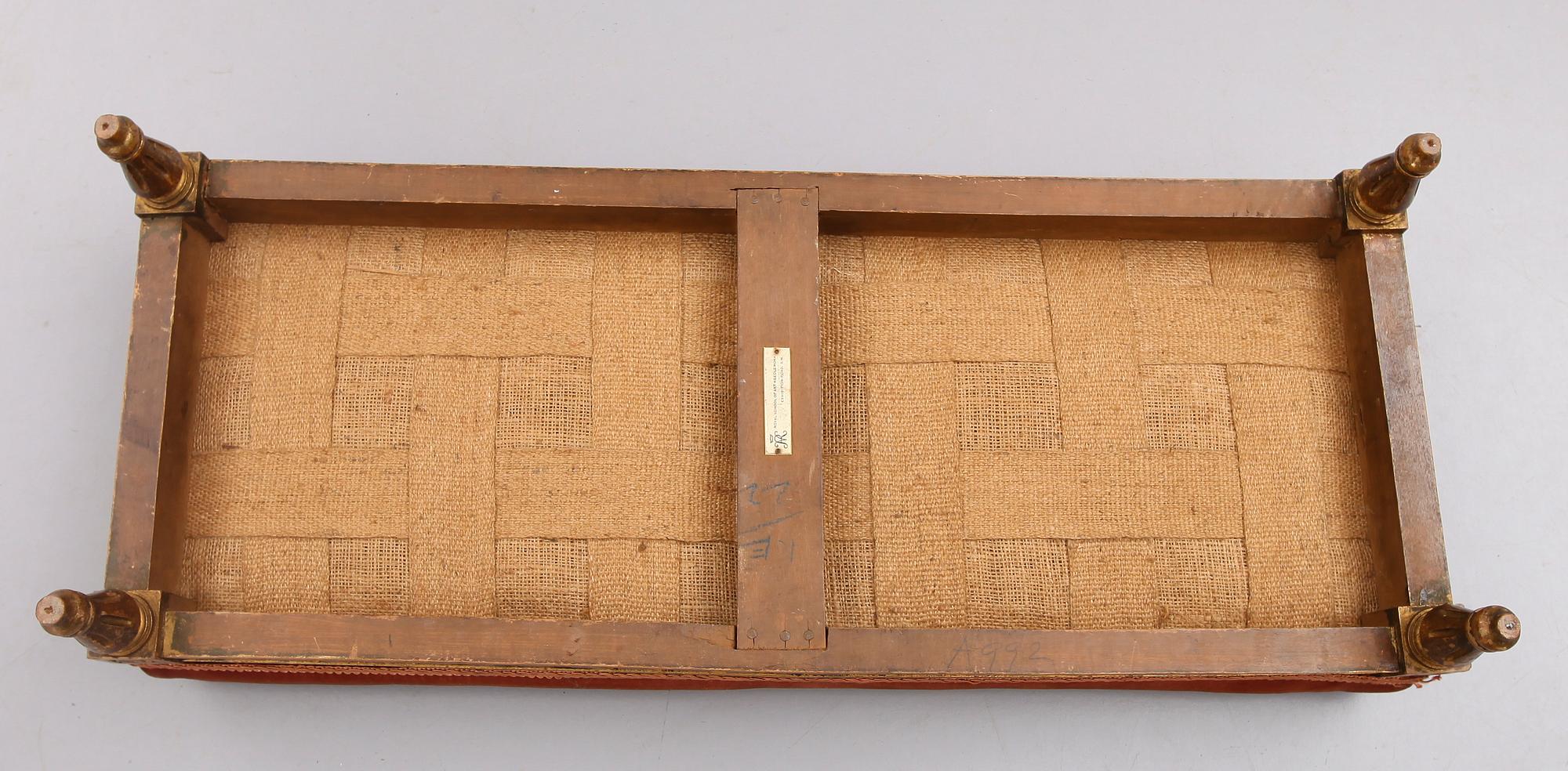 FOTPALL, gustaviansk stil, 1900-tal.