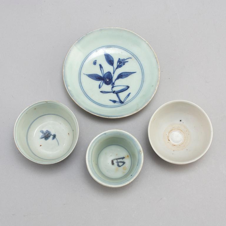 Three blue and white dishes, and three cups, Ming dynasty (1368-1644).