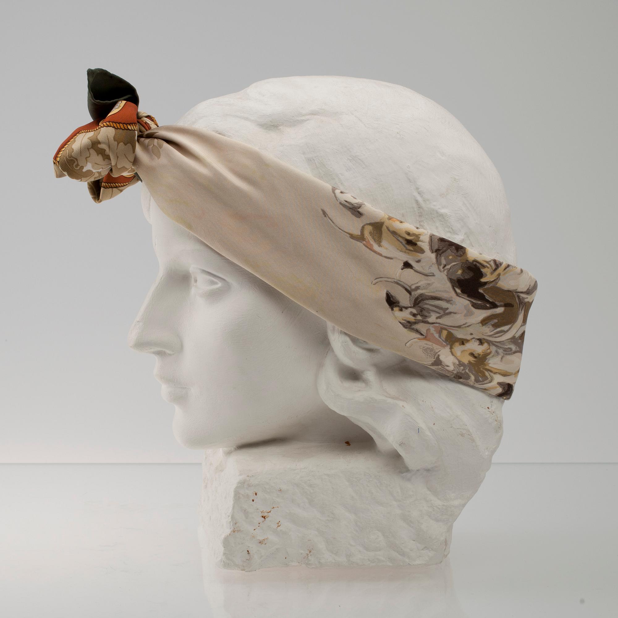 SCARF, "Le Débuché", Hermès.