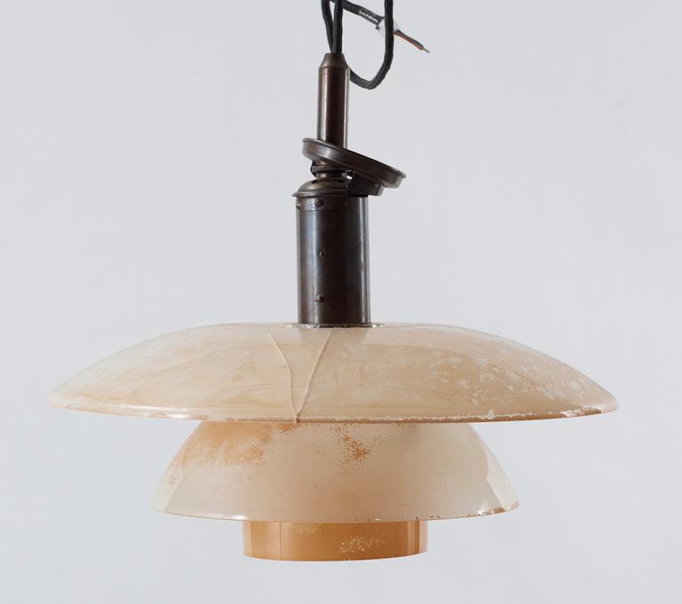 TAKLAMPA, Poul Henningsen för Louis Poulsen Danmark 1928-33. H ca 35.