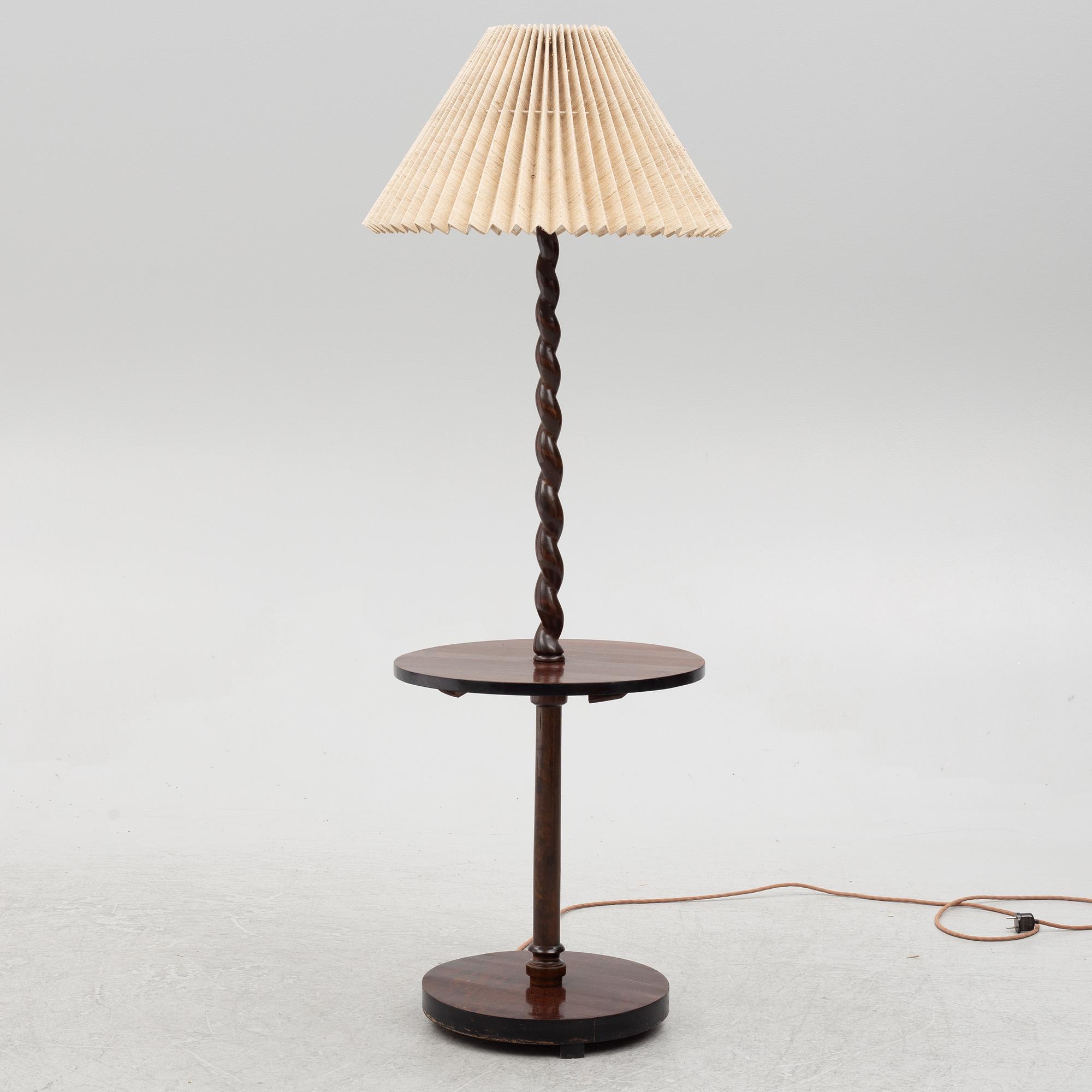 Golvlampa med bord, 1930-tal.