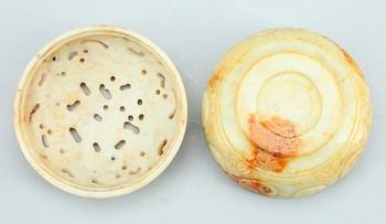 BUR FÖR SYRSOR, nefrit, Kina, 1900-tal.