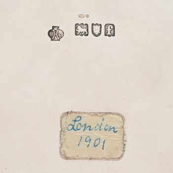 William Hutton & Sons, bricka/salver, silver, rokokostil, London 1901.