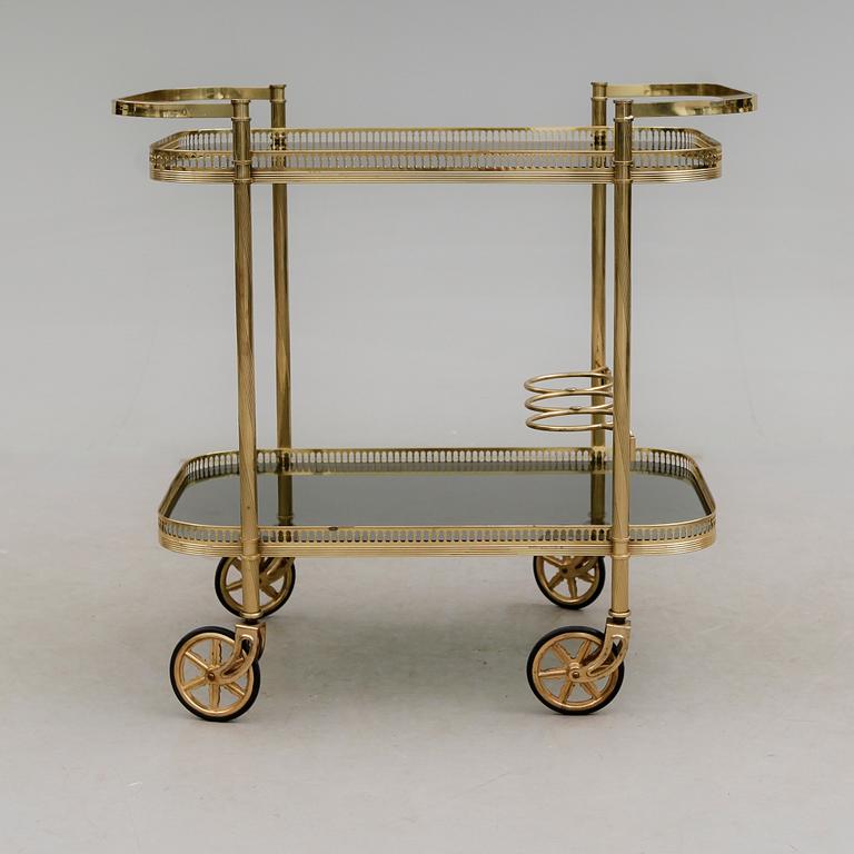 SERVERINGSVAGN, 1900-talets andra hälft.