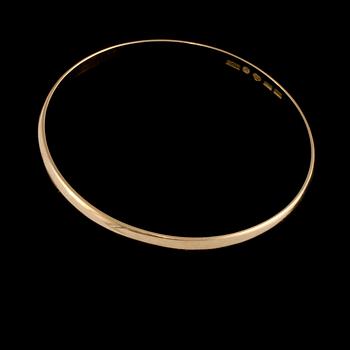 ARMRING, 18k guld, Kuhlin, Göteborg, 1978. Vikt 20 g.
