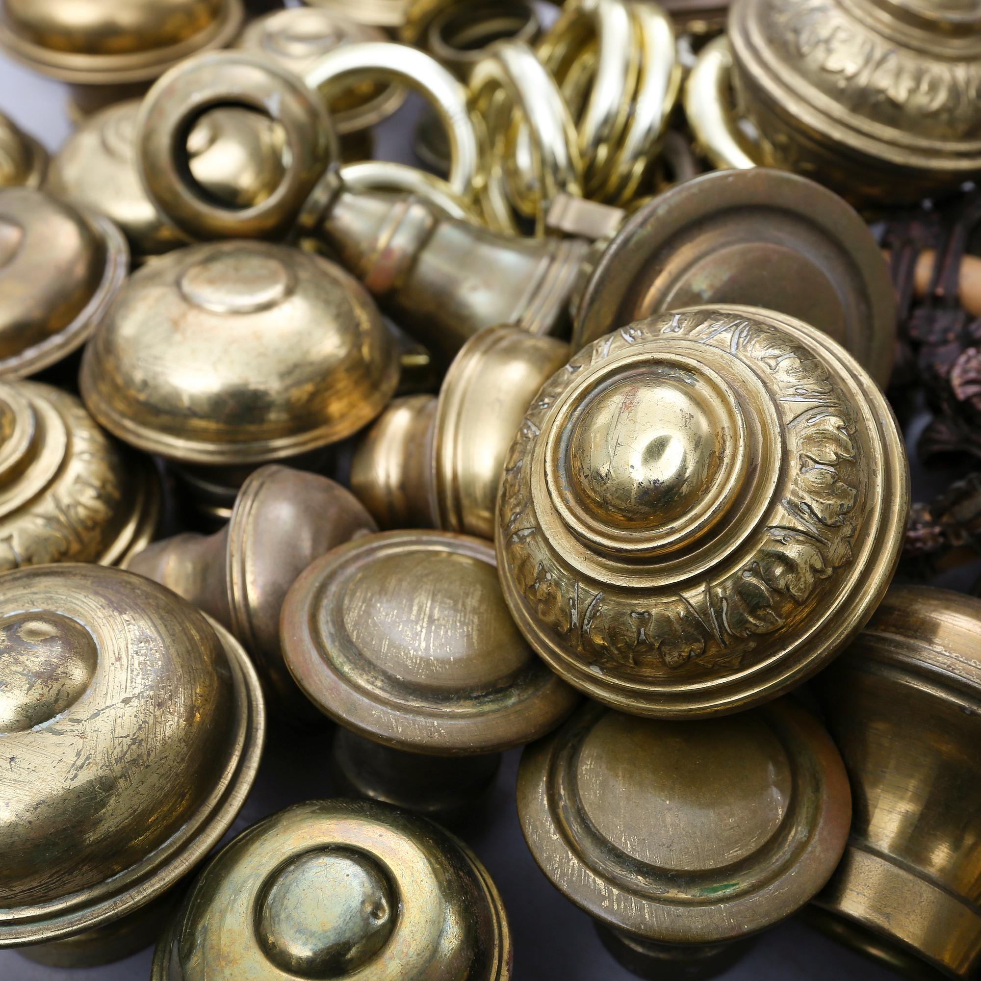 SAMLING GARDINTILLBEHÖR, mässing, 1800-/1900-tal.