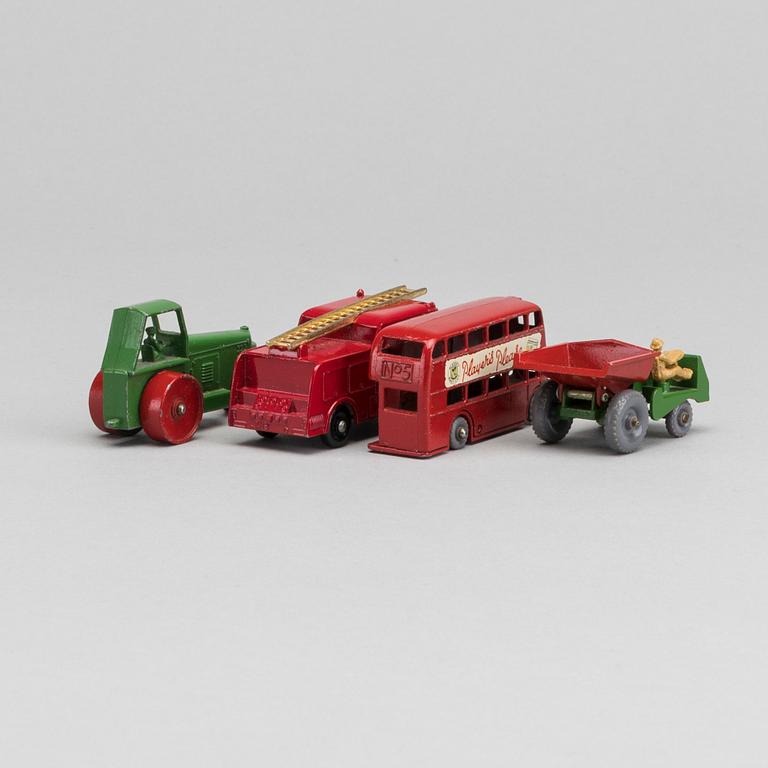 LESNEY MATCHBOX SERIES, 4 st, Bland annat Road Roller RW 01C-2.