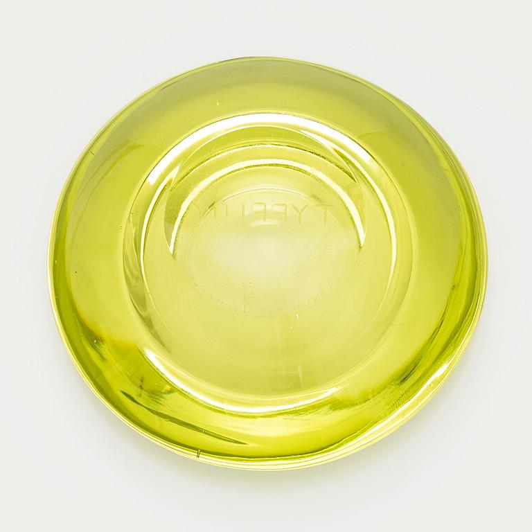 Aimo Okkolin, A' Flying saucer' glass bowl, signed Aimo Okkolin Riihimäen Lasi Oy.