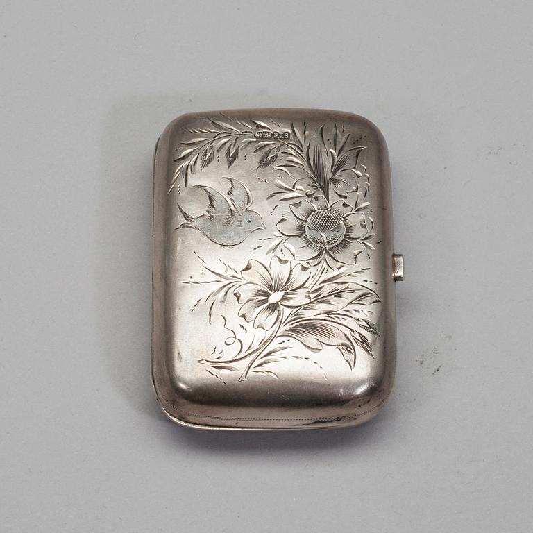 PORTMONNÄ, silver, Ryssland, S:t Petersburg ca 1900, totalvikt 58 g.