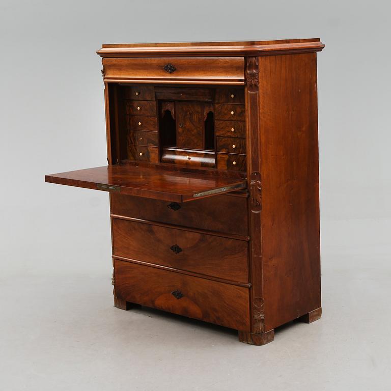 CHIFFONJÉ, 1800-talets andra hälft.