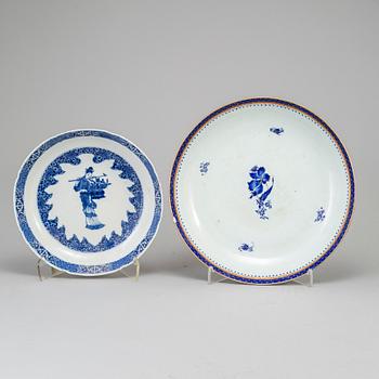 Two export dishes, Qing dynasty, 18th Century.