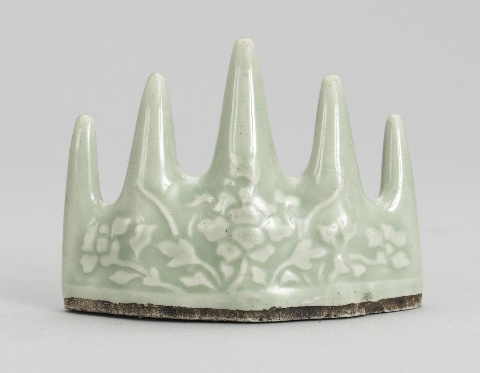 PENSELSTÄLL, porslin. Qing dynastin, 1800-tal.
