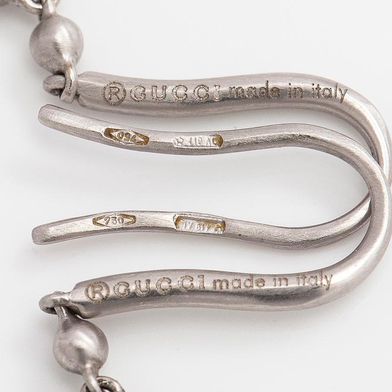 Gucci, örhängen, 18K vitguld och bergskristall.