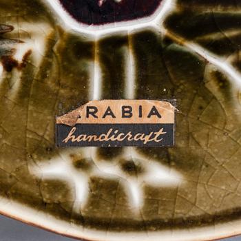 VÄGGRELIEF, stengods, signerad A. Hovisaari, Arabia Finland, 1900-talets senare hälft.