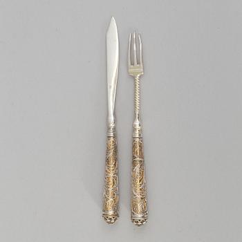 A 17th/18th century traveling cutlery set.