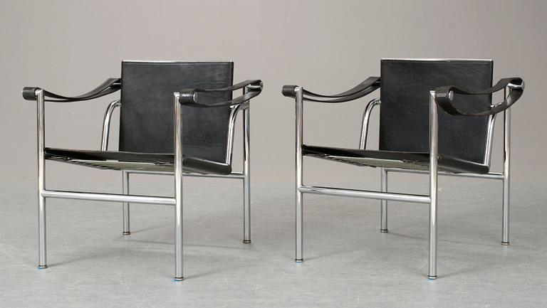 A pair of Le Corbusier "LC1" chairs, Cassina, Italy.