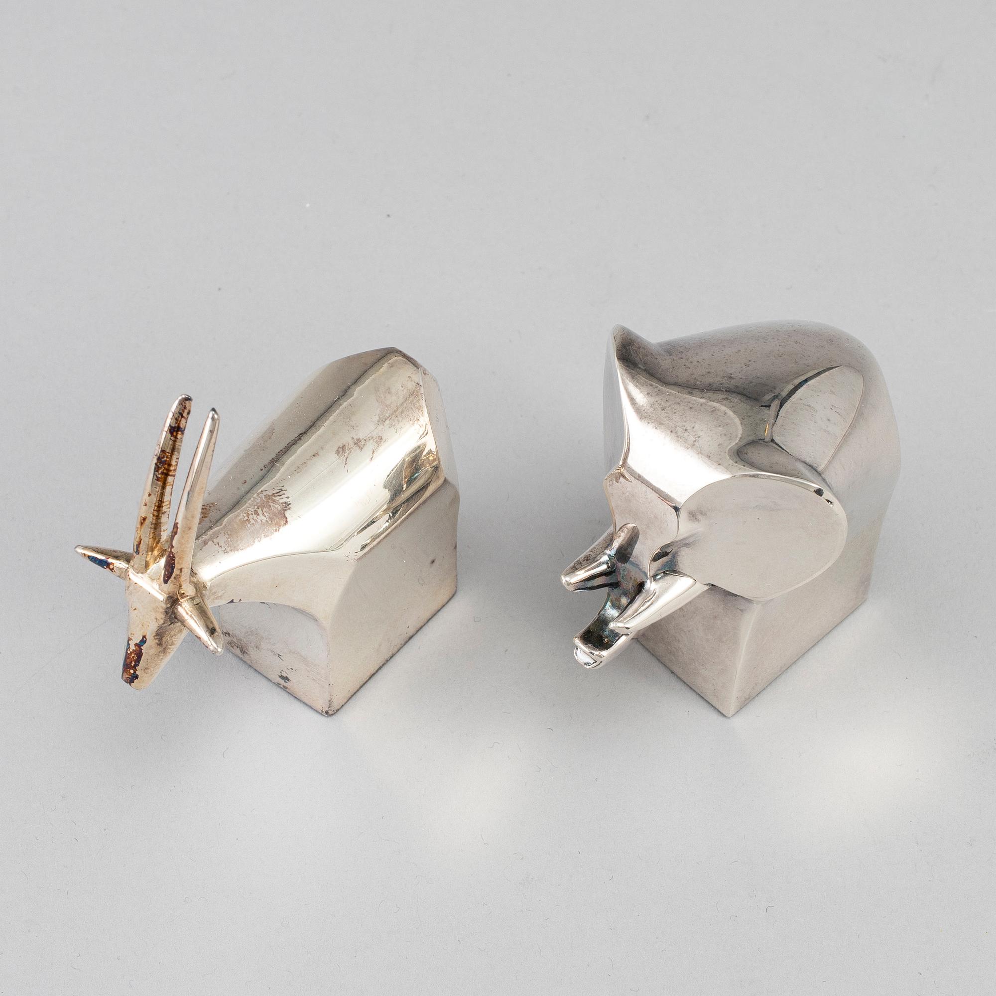 GUNNAR CYRÉN, 
 two silverplated figurines Dansk Design later part of the 20th century.