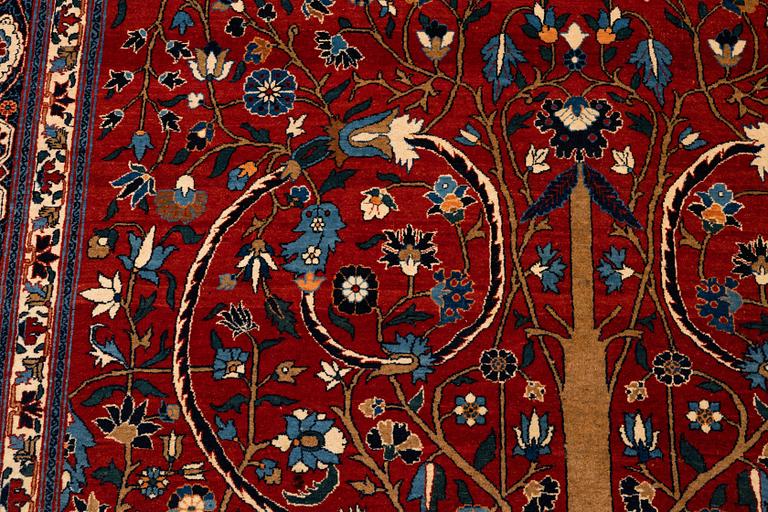 A carpet, antique/semi-antique, Teheran/Nain Tuteshk, ca 314 x 211 cm.